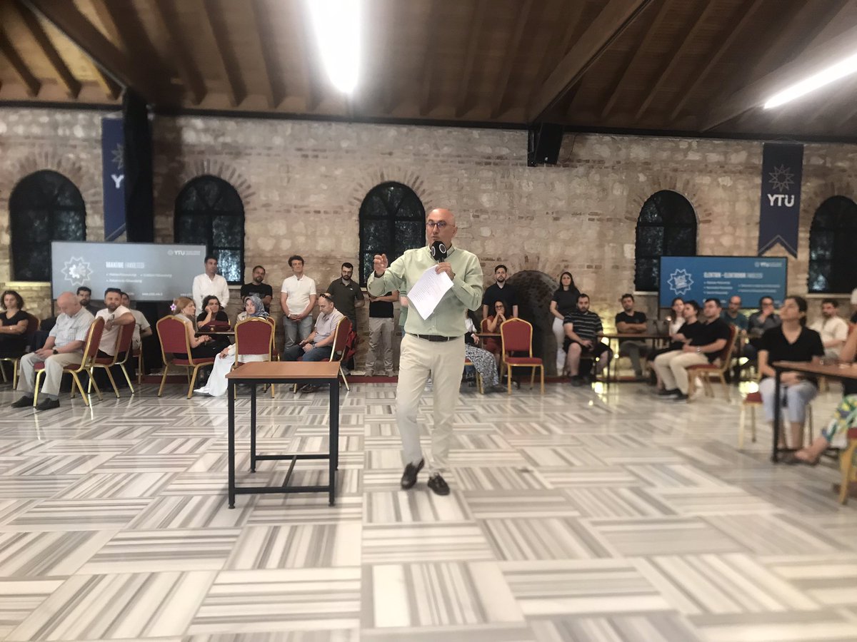 YTÜ <a href="/YildizEdu/">Yıldız Teknik Üniversitesi</a> ailesi olarak Türkiye’nin en iyisiyiz!

Lisans ve yüksek lisansı birlikte okuyabilirsiniz 🎓🎓🎓

En çok akreditasyona sahip üniversiteyiz ⭐️⭐️⭐️

Lisans öğrencilerinin en çok ARGE projelerine katıldığı üniversiteyiz 
#ARGEdeLiderYTÜ 
<a href="/proftameryilmaz/">Tamer Yılmaz</a>