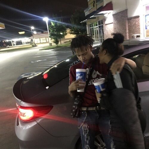 s4brea's tweet photo. need me a summrs &amp; bella type love 😔😔💔💔 https://t.co/uBW3ur56na