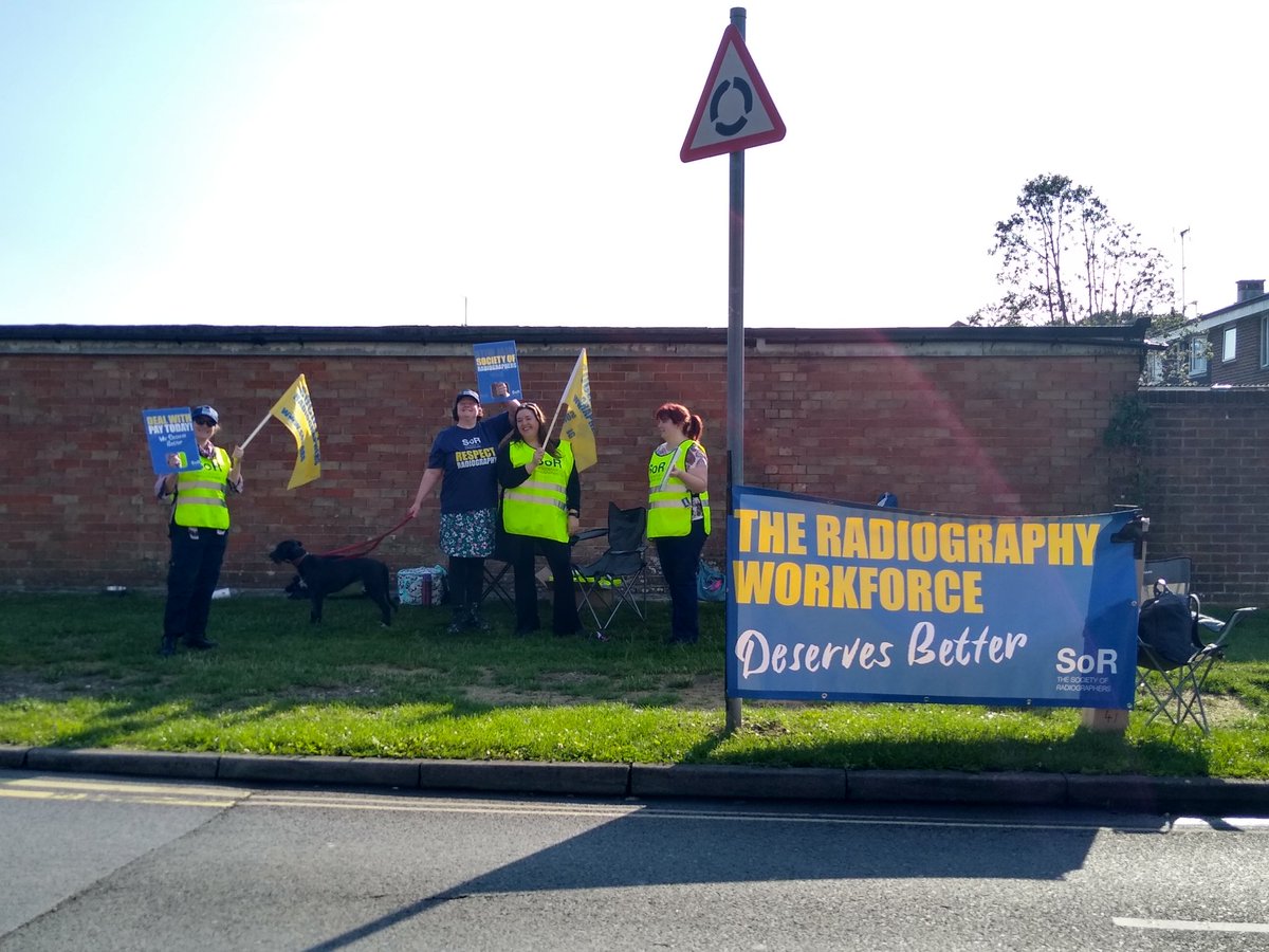 Day one of the #RadiographerStrike at St Richard's Hospital, Chichester. @SCoRMembers @The_TUC #EnoughIsEnough #RespectRadiographers