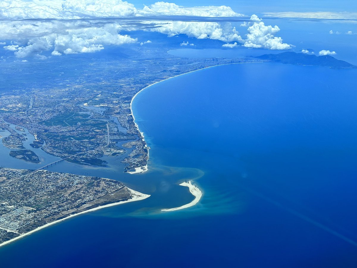Sight to see post an red eye! 

Might beach later 🏝️ 

#beachlife #notbeachingaboutit #danang