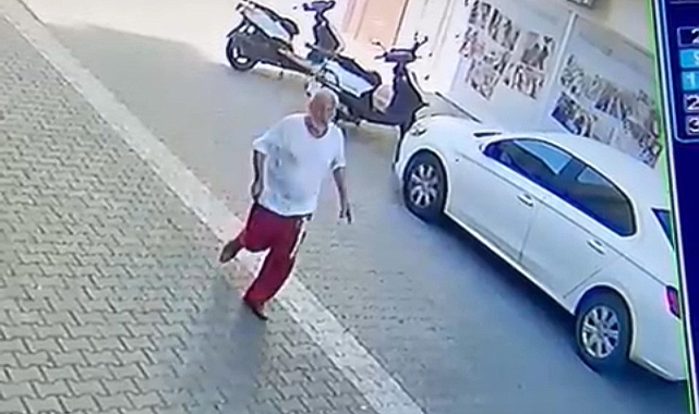 darkwebhaber's tweet photo. HÜDA-Par Adana İl Başkanlığı'na saldıran 71 yaşındaki A.S.'nin ifadesi ortaya çıktı:

Evde otururken içimden bir ses, 'Git bunları öldür' dedi. Bıçakla parti binasına gittim, olayı gerçekleştirdim. https://t.co/JBdamk6wU0