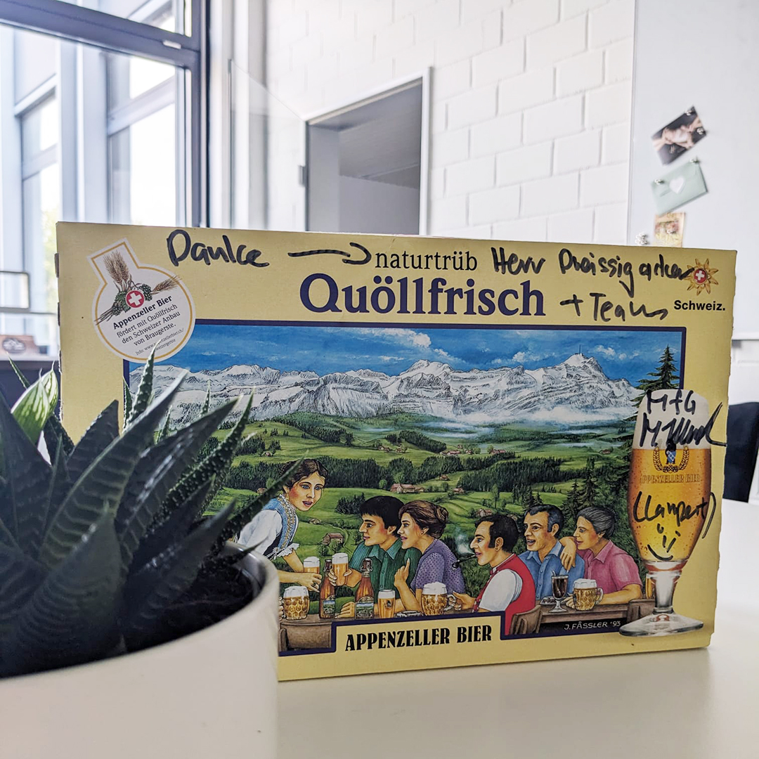 usermindagency's tweet photo. Unsere liebsten Kunden – sind zufriedene #Kunden 😍
Neulich bekamen wir von Lampert Precision Welding ein Dankeschön vorbeigebracht und unsere Freude war riesig! Vielen Dank für die nette Aufmerksamkeit und den stets wunderbaren Kontakt 🥰

➡ https://t.co/9WMourucNx https://t.co/70bw9qrY03