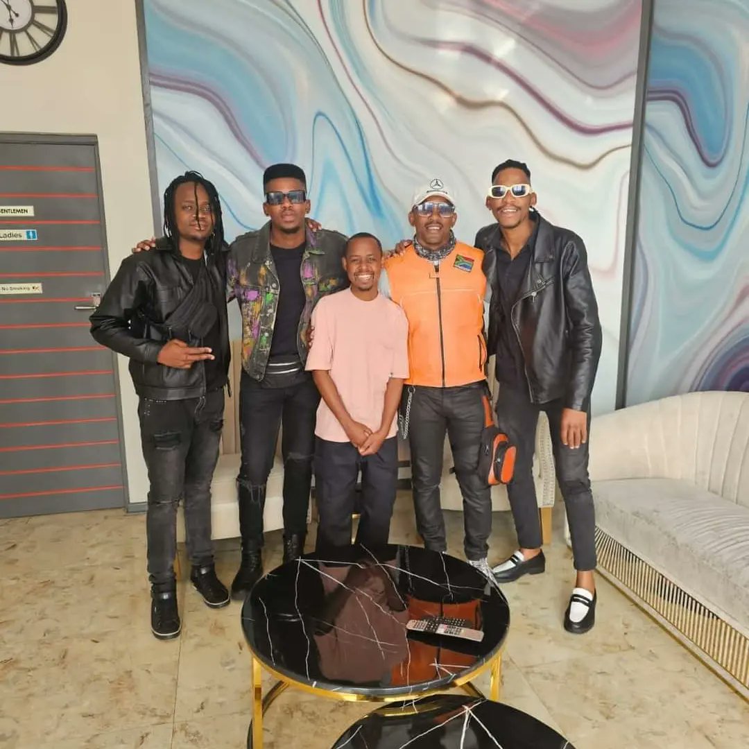 Nkandla Lifestyle Mthatha tweet media