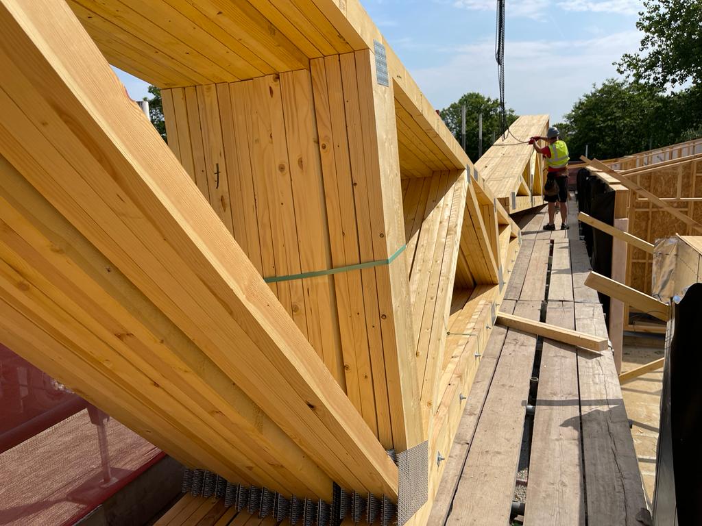 SoloTimberFrame's tweet photo. When designing your #TimberFrame property, we know there will be many questions along the way.

We have over 20 years experience &amp; you can find many answers on our website. To help you get started with have put our top tips here:
https://t.co/ClwxZxxfP4
Info@solotimberframe.co.uk https://t.co/tprmWYY2F6