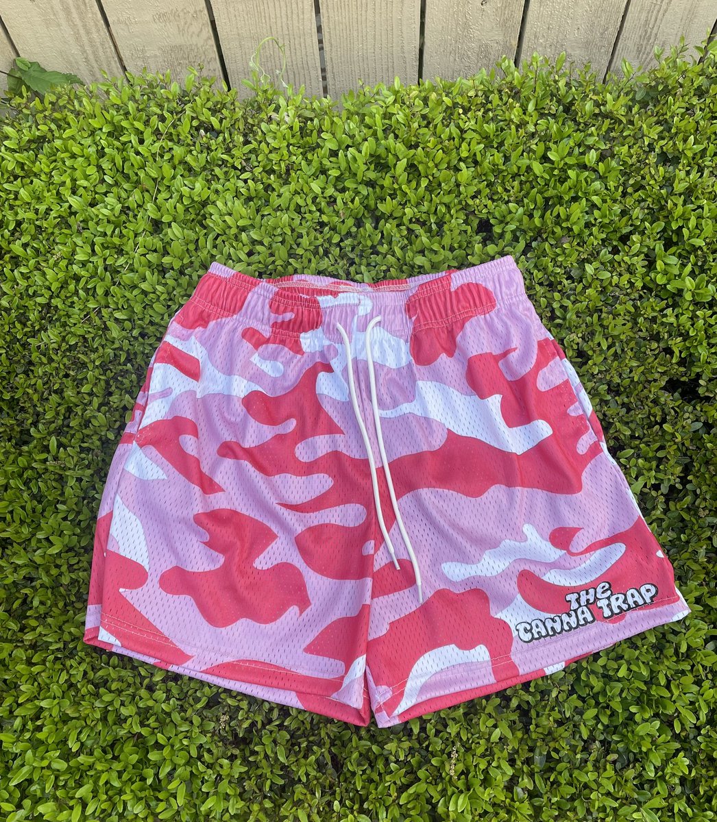 ihoops_03's tweet photo. It cost $0 to repost my brand 💙💚

We’re just a small business making affordable stylish clothes, for people who don’t get dressed up in designer but like to look nice and stay comfortable.  

https://t.co/EKXA7cFSki https://t.co/E95tzIUGa2