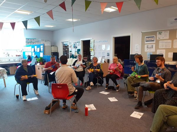 Inspiring_Comms's tweet photo. A lovely Ukulele session this week! Working hard on some new songs and chords. Why not come try it next week? Plenty of ukuleles to go around. People of all skill levels welcome! #summerfun #inspiringcommunities #raploch #stirling #stufftodo https://t.co/WqMwQMIT1w