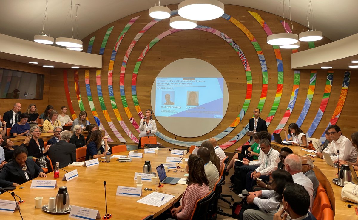 Yesterday +180 people participated in-person & online to our side-event 'Towards healthy and #SustainableFoodSystems: #agroecology, #soil and #healthy diets' organised at #UNFSS2023 with @ca4sh_global, #Food Is Never Waste Coalition & Healthy #Diets Coalition! Full success! 👏