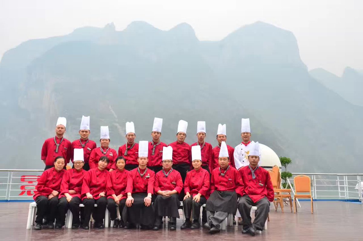 CenturyCruises's tweet photo. Q6 Our chefs asked which of these ingredients you might find in Egg Foo Yung? #CTTOT
• A. Ham
• B. Jalapenos
• C. Ketchup
• D. Raisins
Today’s Topic: Chinese Food 👈👈👈     
Check all the questions here: https://t.co/tUSH0LleXL ✅✅✅
#china #travel #cruise #yangtze #food https://t.co/0M46asbwn2