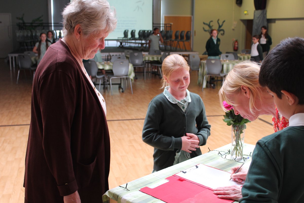 WillowsCE's tweet image. Parent volunteers play a vital role in supporting the school throughout the year. @Foxes_Class and @CrocClass hosted a wonderful afternoon tea to say a massive thank you to all of our wonderful volunteers who give up their time in so many different ways 🍰☕️