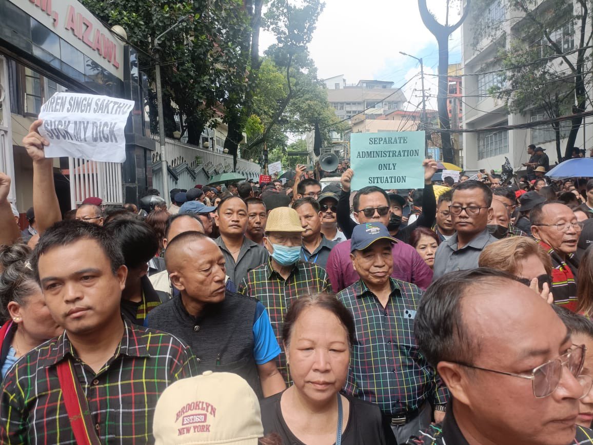 bliss_singson's tweet photo. Pu @ZoramthangaCM Chief minister of #Mizoram among the crowd 😍✊🏻💪 
With THOUSANDS OF PEOPLE JOINED A  MASS RALLY HELD IN MIZORAM FOR THE SUPPORT OF ZO PEOPLE in MANIPUR.
KAN LAWM E MIZORAM SAWRKAR✊🏻🔥
#Mizo Warriors do not leave our wounded brothers behind 💪

Our demand for separate administration stands strong and resolute. It is the only viable solution to protect our community, preserve our culture, and ensure lasting peace in Manipur. It's time for truth, justice, and a future free from falsehood.

Dear (Tribals) brothers and sisters. We must stand united and demand the establishment of separate administration for the betterment and protection of the Zomi-Kuki Tribes.

#SeparateAministration 
#SeparateAdministrationOnlySolution  #ManipurViolence #Manipur #ManipurOnFire #ManipurRiots #ManipurHumanRightsCommission #ManipurNews #tribals 
#SaveManipurTribals #tribalunity
#tribal #HumanRightsViolations #HumanRights #MeiteisTerrorist

@UN @UNICEFIndia @UNICEF @UNHumanRights @humanrights1st @UN_HRC @IHRCEU @IHRCRFT @IndiaUNGeneva @hrw_espanol @ISHRglobal @OHCHRAsia @volker_turk  @RapporteurUn @MelissaFleming @IndianExpress @ndtv @thewire_in @KaranThapar_TTP @newslaundry @EastMojo @AJEnglish @ukhrultimes @BBCWorld @rashtrapatibhvn @PMOIndia @HMOIndia 
 @TribalAffairsIn @narendramodi @INCIndia @min_homeaffairs @TheDeshBhakt @ThePrintIndia @TheQuint @CNN @ashoswai @rwac48 @jeegujja @AJENews @Jairam_Ramesh @afridahussai @jeegujja @IndiaTodayNE @abhisar_sharma @TribalArmy @paulphoenix1985 @HansrajMeena @BinaNepram