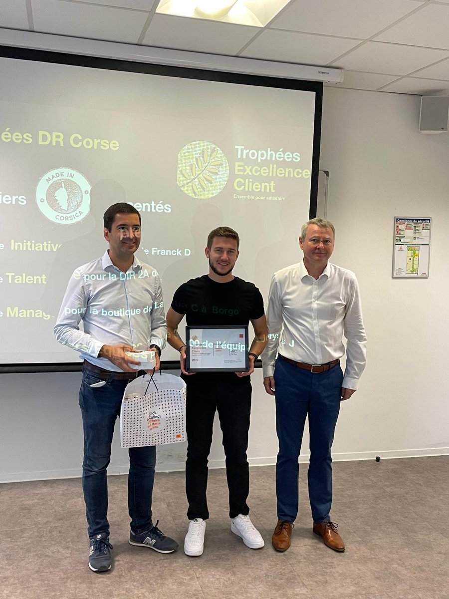 rab_pro's tweet photo. Quel plaisir de célébrer avec nos meilleurs ambassadeurs @OrangeCorse les bonnes initiatives pour la satisfaction de nos clients 👍

#Performance et #Excellence en #Confiance 😉

Bravo à tous 👏 https://t.co/ZuUQKK3RVM