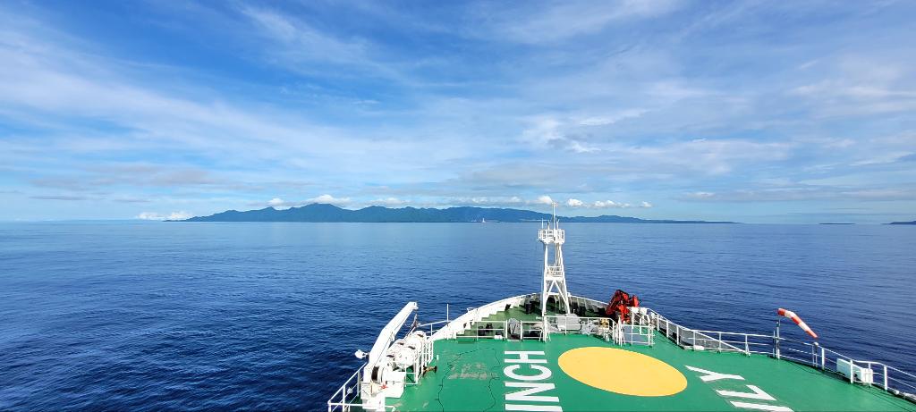 So how do you collect rocks from the deep sea? A visual thread from the deck of the RV Sonne!