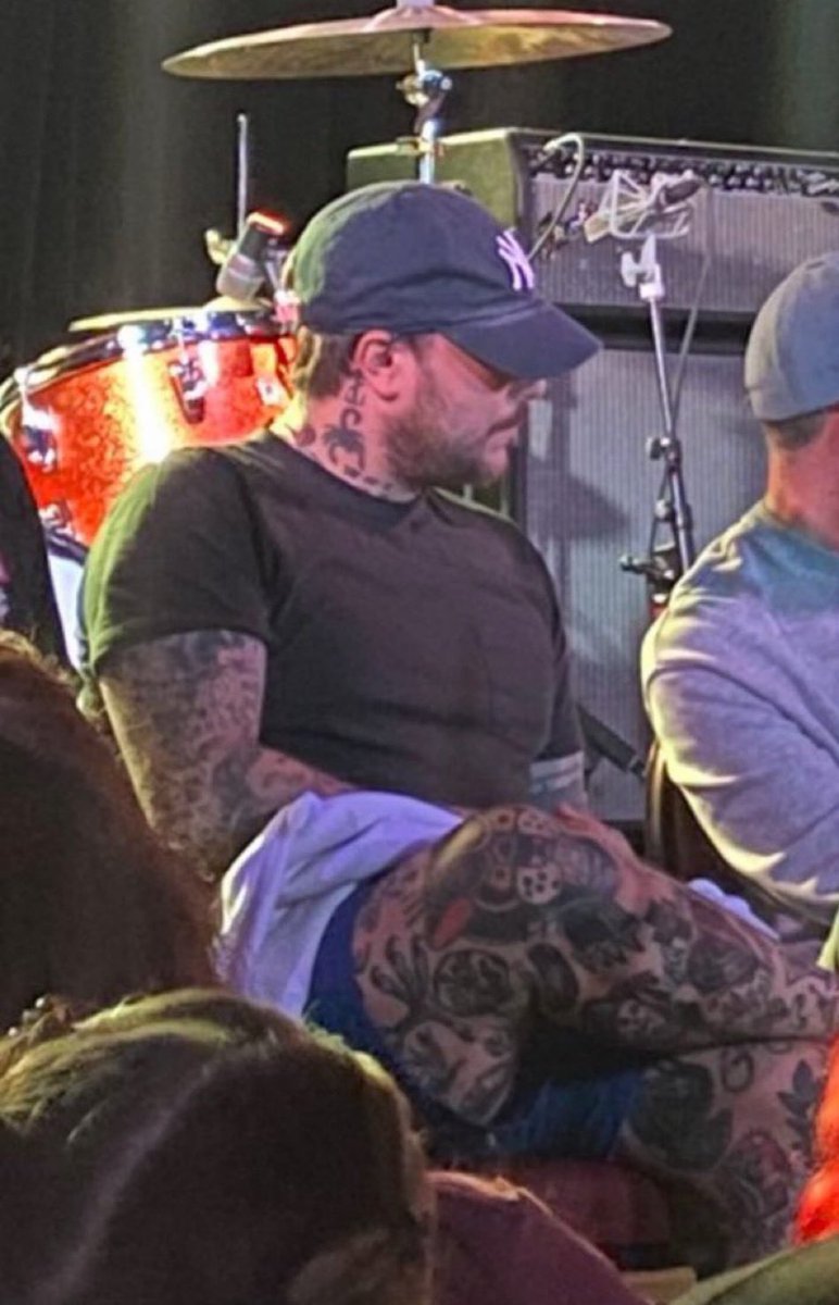 aotshcr's tweet image. youre joking