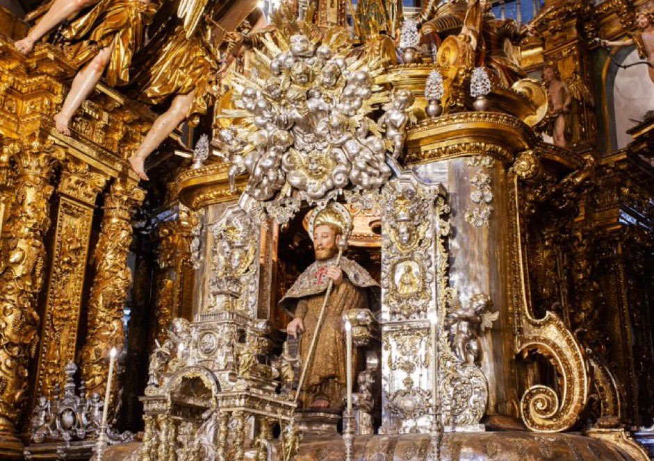 EmbSpainUK's tweet photo. Today is Santiago Day, Patron Saint of Spain and Galicia. #25July 

¡Muchas felicidades a los Jaimes y Santiagos! https://t.co/GxzuG5LqRx
