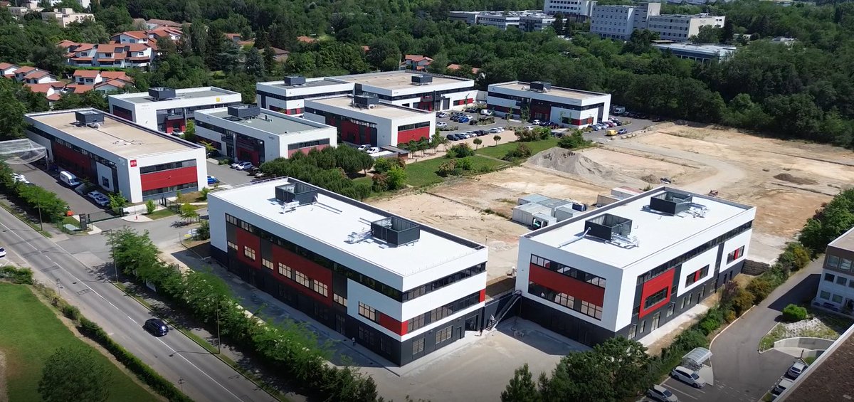 Proudreed tweet media