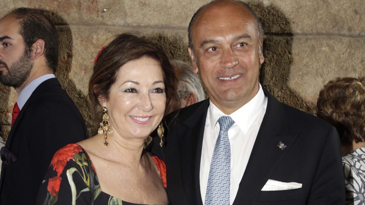 Famelica_legion's tweet photo. El silencio de Ana Rosa Quintana @anarosaq tras la condena a su marido por el caso Villarejo

https://t.co/adH4CkrCzm https://t.co/FQfnHCcRUF