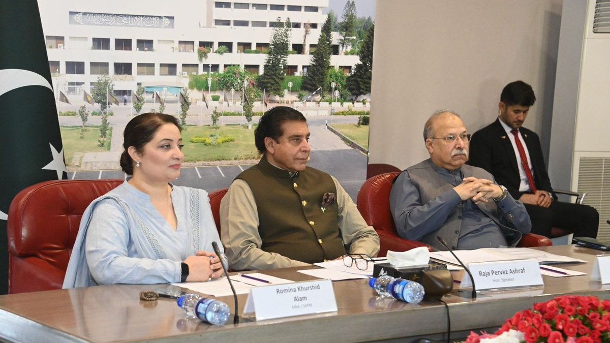 SecretariatSDGs's tweet photo. Hon @RPAPPP Speaker @NAofPakistan &amp; Hon Convener @MNARomina holds a virtual meeting with H.E Zhao Leji Standing Committee Chair of National People's Congress of People's Republic of China
Meeting aims to strengthen ties between two sides by expanding Parliamentary cooperation. https://t.co/OIi3mxCj2I