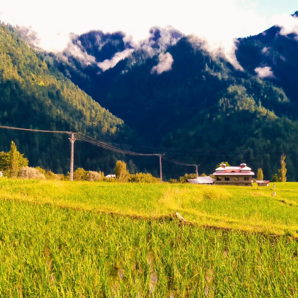 Rfaizan55's tweet image. #leepa 
#Ajk 

This place is waiting for you. @nisarahmedbhatti