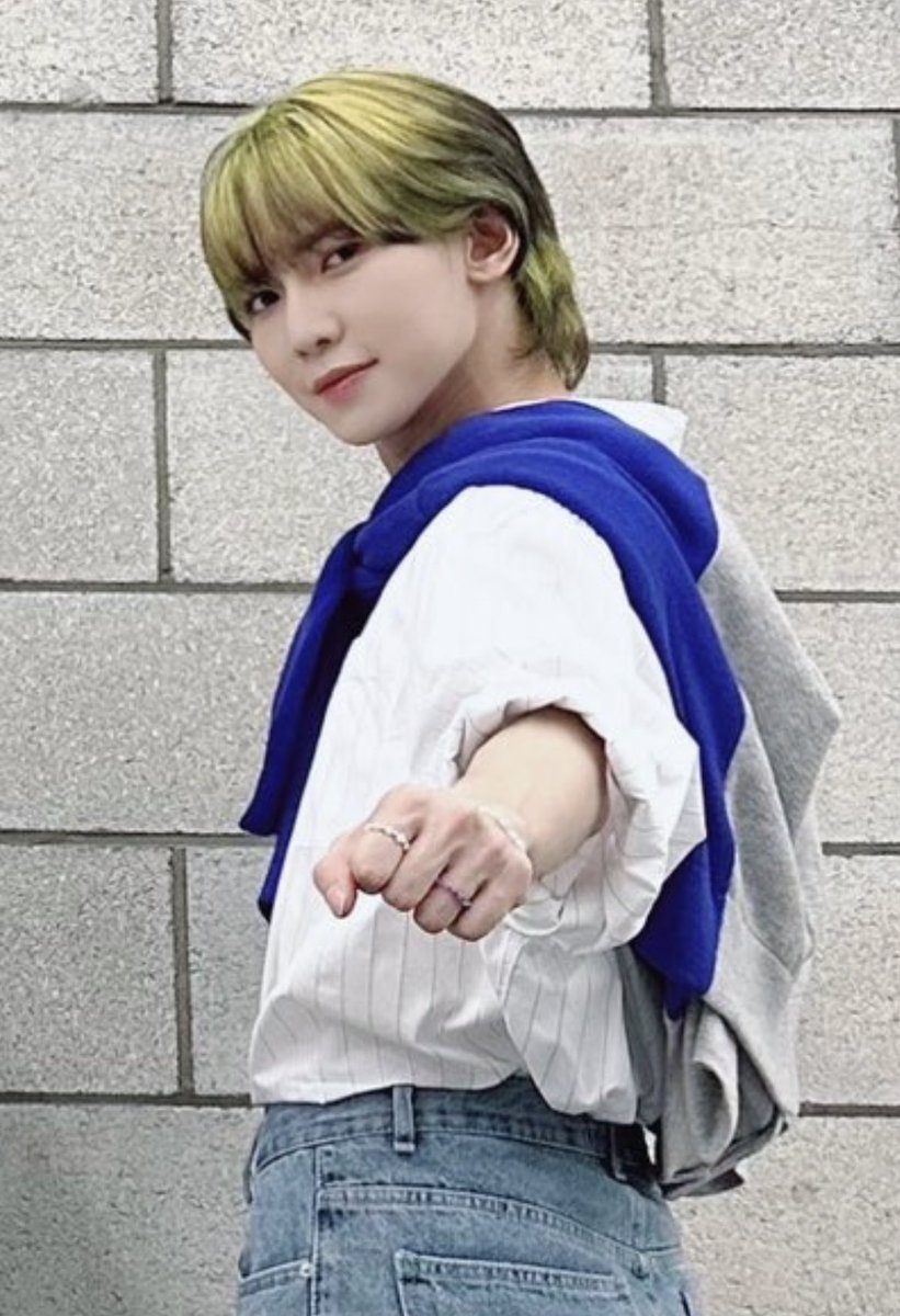 YEOTEEZx's tweet photo. THESE ARE THE MOST BOYFRIEND PICS EVER https://t.co/UBA17TaLJH