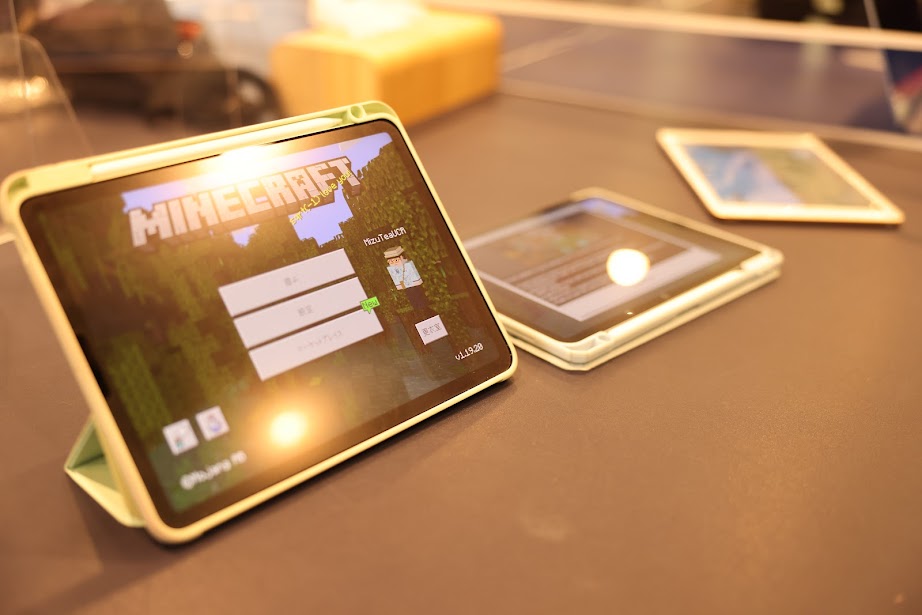 7/30(日)・8/6(日)のオーキャンに参加するサークルや団体を紹介します！  ご紹介順はランダム＆次のツイートでメッセージをお届けします！
　
今日は7/30(日)・8/6(日)両日参加する『合同会社 Imagination Studio』です！
#イマスタ #ImaginationStudio #iU