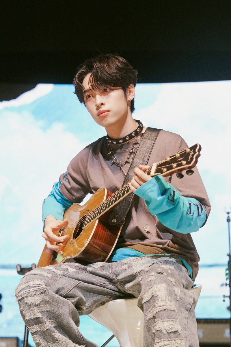 Xdinary Heroes 1st Fanmeeting
🚌BAND CLUB XV: 2023 SUMMER CAMP

🚩DAY 2 Behind📸

#XdinaryHeroes #엑스디너리히어로즈
#WE_ARE_ALL_HEROES
#BANDCLUB_XV #2023SUMMERCAMP