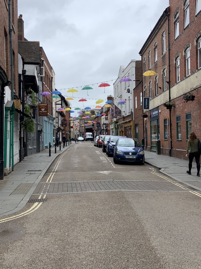 dimchurch's tweet photo. Monday involved a 💇‍♂️ haircut in Worcester, hundreds of logs 🪵 delivered &amp; put away. ☁️ rest, cat 🐈‍⬛ sitting, books 📚 and more well being 😀😀☀️☀️🤩🤩

#SpreadASmile 😀#SmileContagious 😀😀😀#BeKind 😘 #CheckIn ☎️ #ClickThoseHeels 👠 https://t.co/W6bgO6EGyY