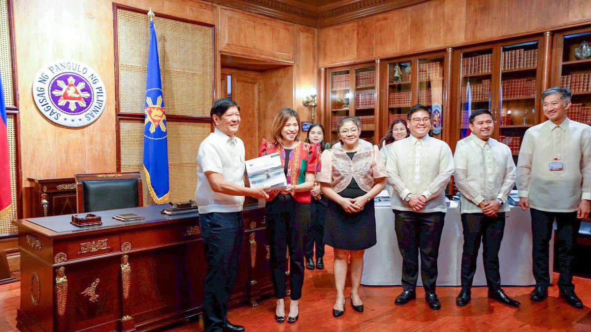 bongbongmarcos tweet picture