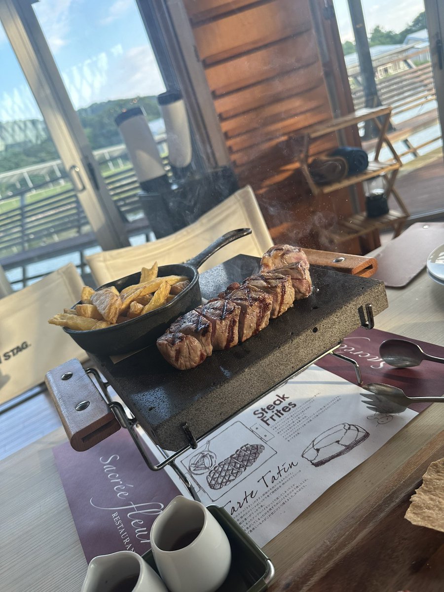 syooooonsheep's tweet photo. 🍽️🍲🥩🍹🏕️
😋🤘🏻🙌🏻🥳 https://t.co/PXroOlv4aO