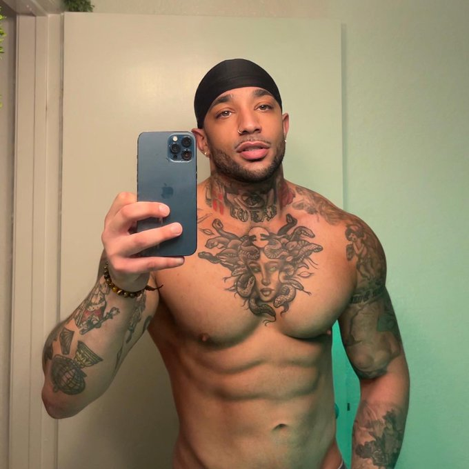 Official DEZ  (❌@43k❌) tweet media