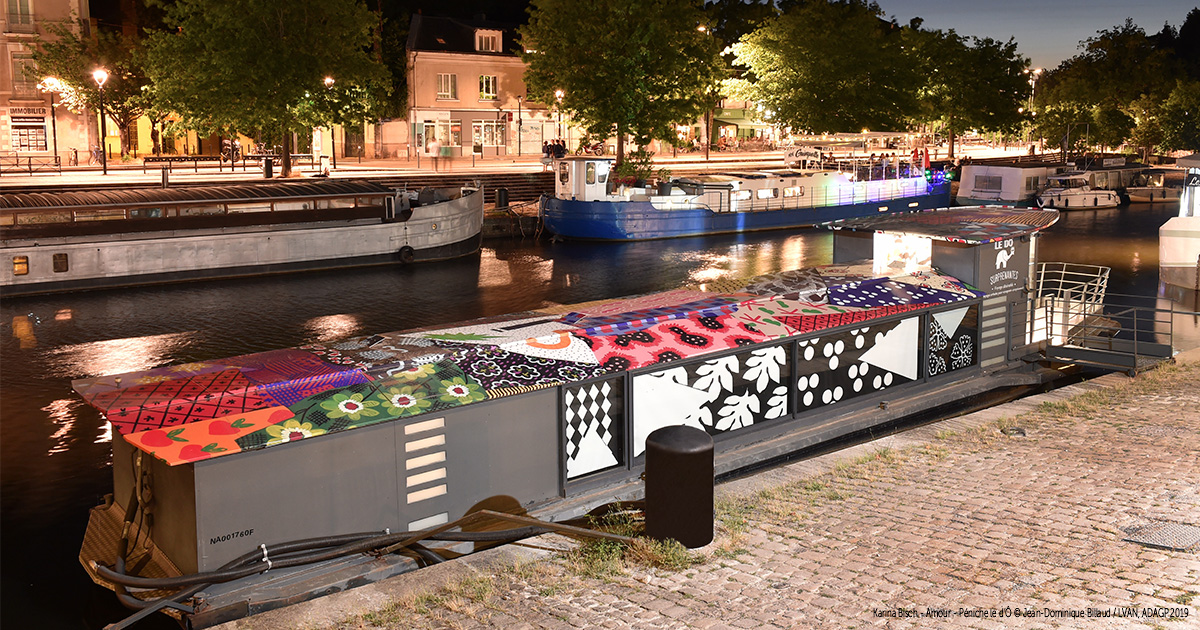 levoyageanantes's tweet photo. Envie de passer une nuit inoubliable ? #Dormir dans une œuvre d’art c’est possible grâce aux Chambres d’artistes du Voyage à Nantes. 22 artistes signent cette collection. Réservez votre #nuit insolite !
👉 https://t.co/1XVUzWNwiH
#LVAN #Nantes #LigneVerte #art #culture https://t.co/mr9IPE6OC7