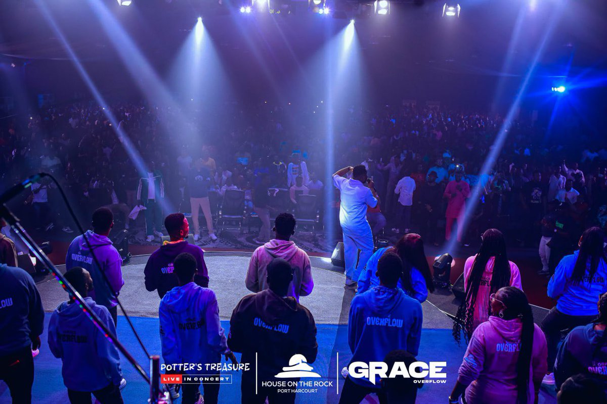 HOTRphc's tweet image. The magical combination of Prinx Emmanuel&apos;s exceptional talent &amp;amp; the enchanting voices of Potter&apos;s Treasure had everyone on their feet, dancing joyously &amp;amp; capturing the beautiful moments on videos. It was an unforgettable experience.

#GraceOverflow
#PottersTreasureLiveInConcert