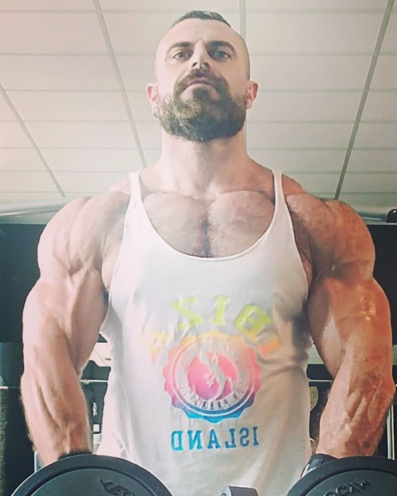 antonycorti's tweet photo. SALE - 70% 👉https://t.co/mQQX6oeyzj… 😈 #musclegrowth #MusclesMen #musclemodel #muscleguy #musclemen #musclebody #workout #dilf #bodybuilder #bodybuilding #men #musclebear #bigmusclebear #gayteen #hungdaddy #gaydaddy #gaymuscle #gay #gayitalian #hotitalian #antonycortinovis https://t.co/jOPvACcxCC