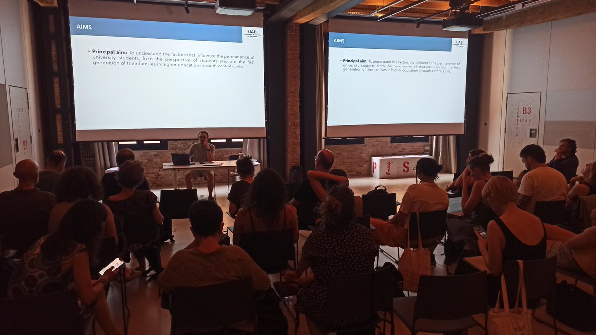 GEPSUAB's tweet photo. .@relmug presented the progress of his doctoral thesis related to the trajectories of first-generation students and their experiences of permanence at university in Chile. Results reveal systemic, institutional, relational and subjective explanatory mechanisms. https://t.co/37AJFe2eMp