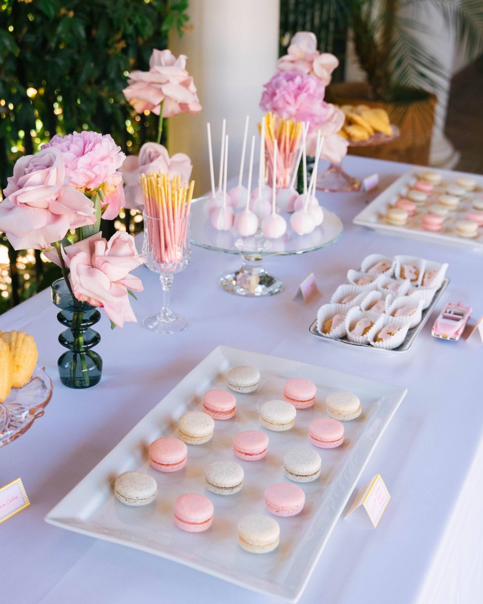 On Inspired By This: There is truly nothing better than sunshine, bright colors, and fresh florals paired together.  💓 🌞 🌴 

( Planner &amp; Designer- Two Perfect Events, Florist- Mister Lee Designs, Rentals- Chairs 4 Events )

#onIBT