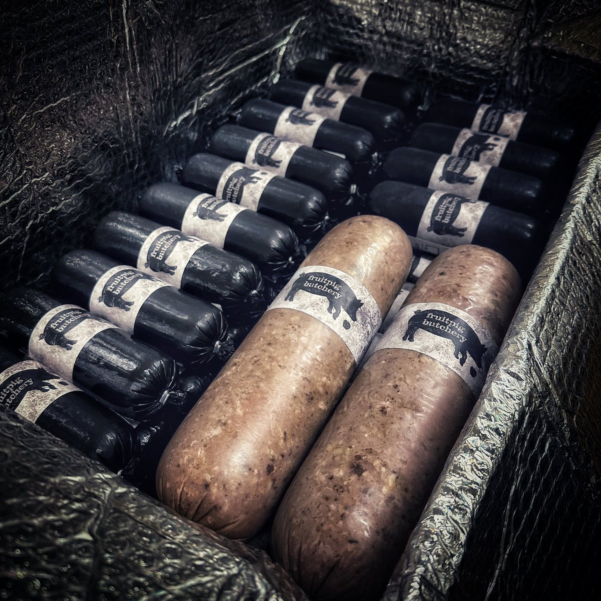 fruitpigcompany's tweet photo. A rather nice first order from the butchery team at Windsor Farm Shop. Find their details, or details of your local supplier, from our interactive map on our websitem: https://t.co/s7QmKeAQ5e #blackpudding #whitepudding #haggis #brunchslice #nosetotail #fifthquarter https://t.co/WiwAqZ2agu