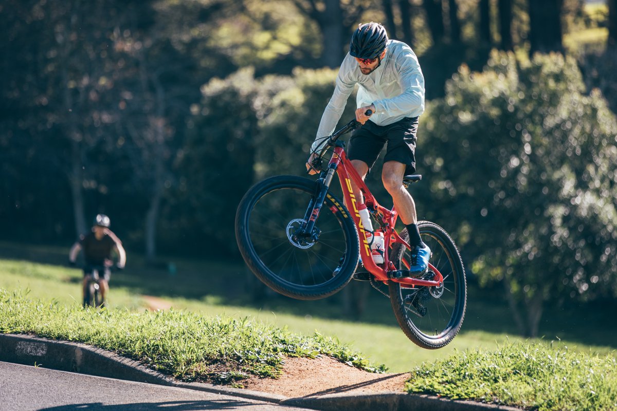Signal Bikes (@signalbikes) on Twitter photo Awesome to see the Spectre flying high in the latest episode of Trail Daze on <a href="/bikehubber/">Bike Hub</a> 
Episode 2 is a photographic journey that takes you through Oli Munnik's home trail, the lush Constantia Greenbelts 🚲💨🇿🇦
Check out the magic here: bikehub.co.za/news/trail-daz… Awesome to see the Spectre flying high in the latest episode of Trail Daze on <a href="/bikehubber/">Bike Hub</a> 
Episode 2 is a photographic journey that takes you through Oli Munnik's home trail, the lush Constantia Greenbelts 🚲💨🇿🇦
Check out the magic here: bikehub.co.za/news/trail-daz…