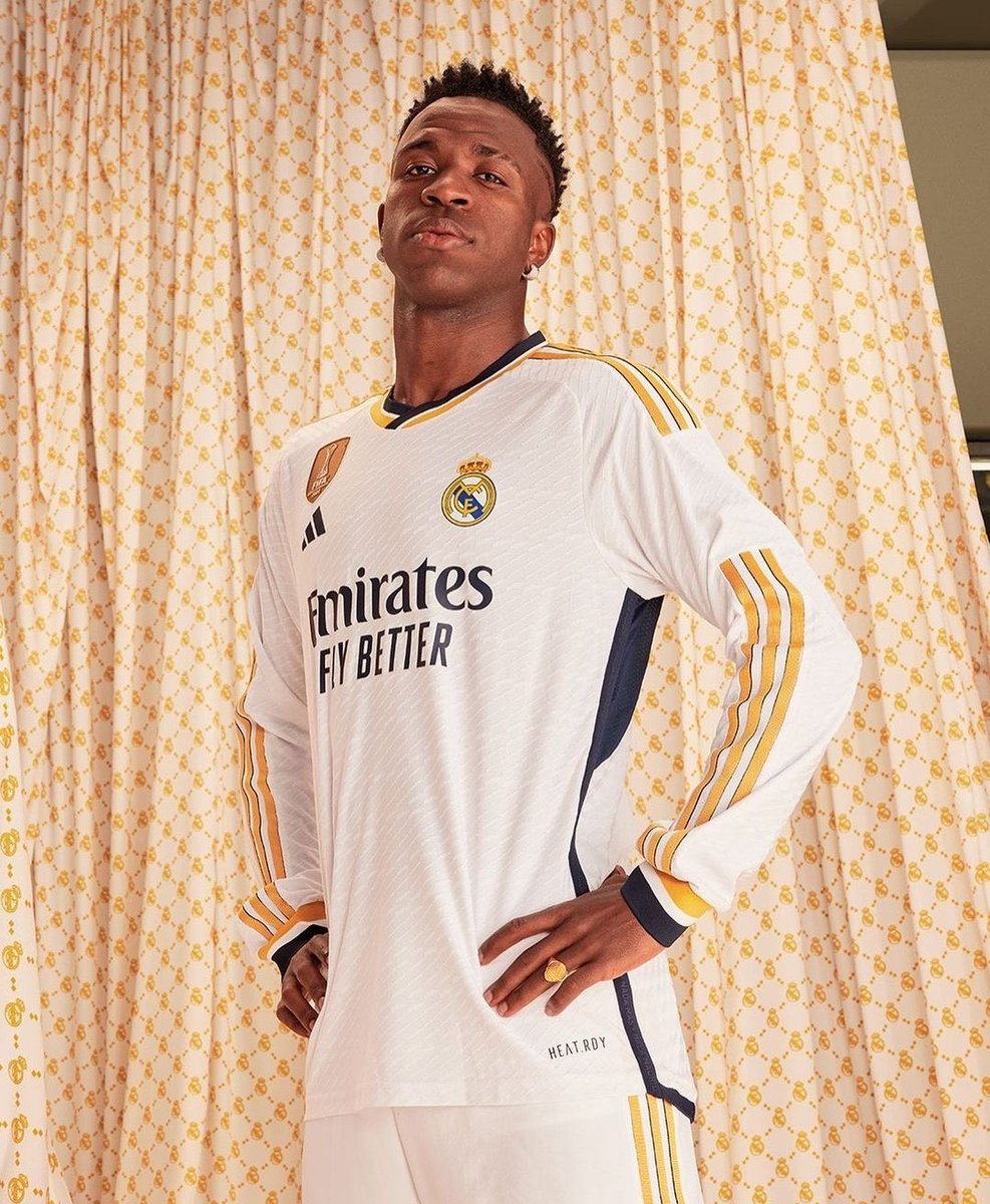 🚨 SORTEO de la NUEVA CAMISETA del REAL MADRID a ELEGIR 🚨

Requisitos:
-Seguirme a mi y a <a href="/SrNaninho/">Naninho</a> 
-Dar RT a este tweet.

Sorteo internacional. Ganador el 2 de agosto. Mucha suerte a tod@s. 🍀🤍