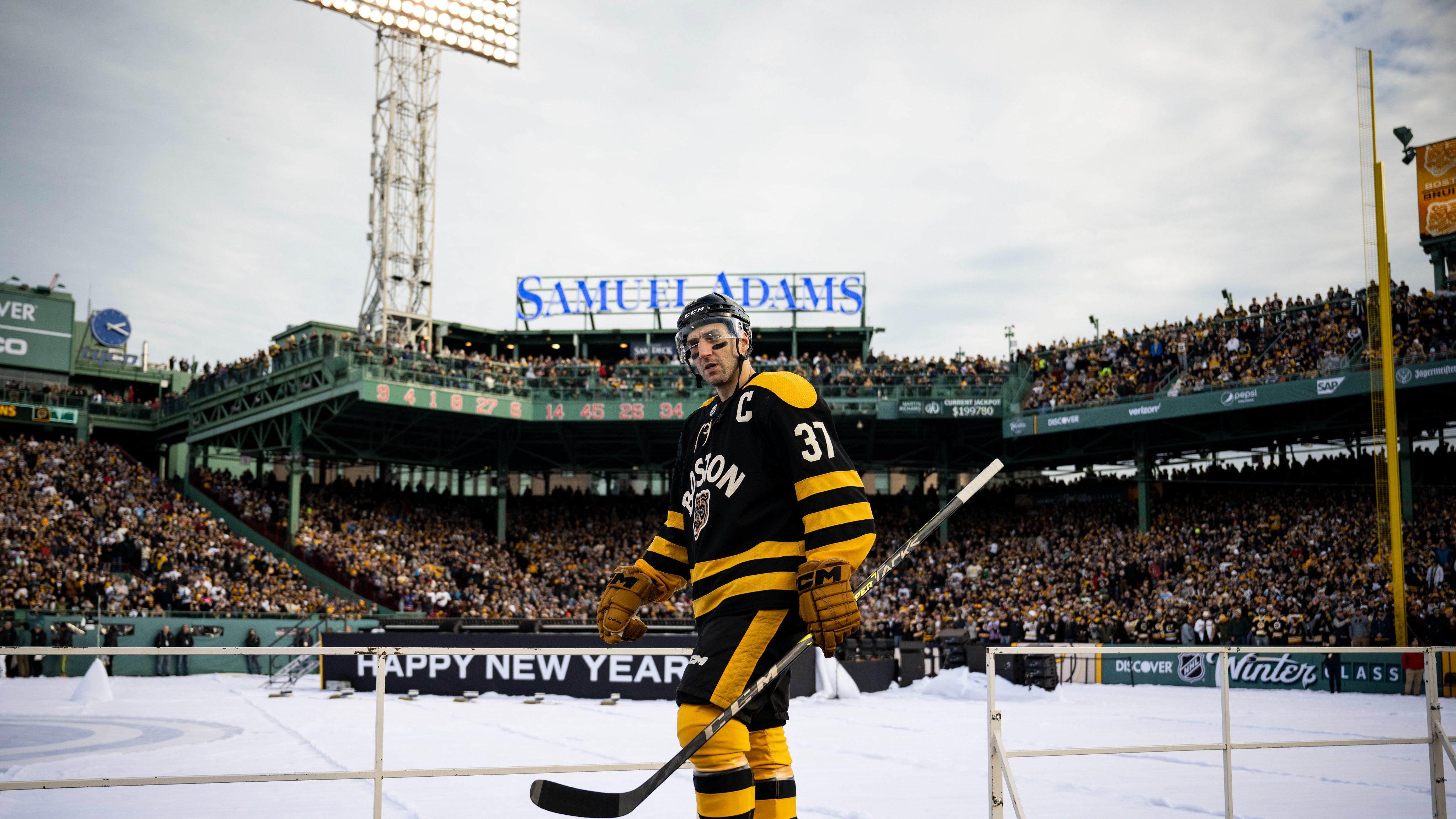 CCM  PATRICE BERGERON Boston Bruins 2010 Winter Classic Hockey Jersey