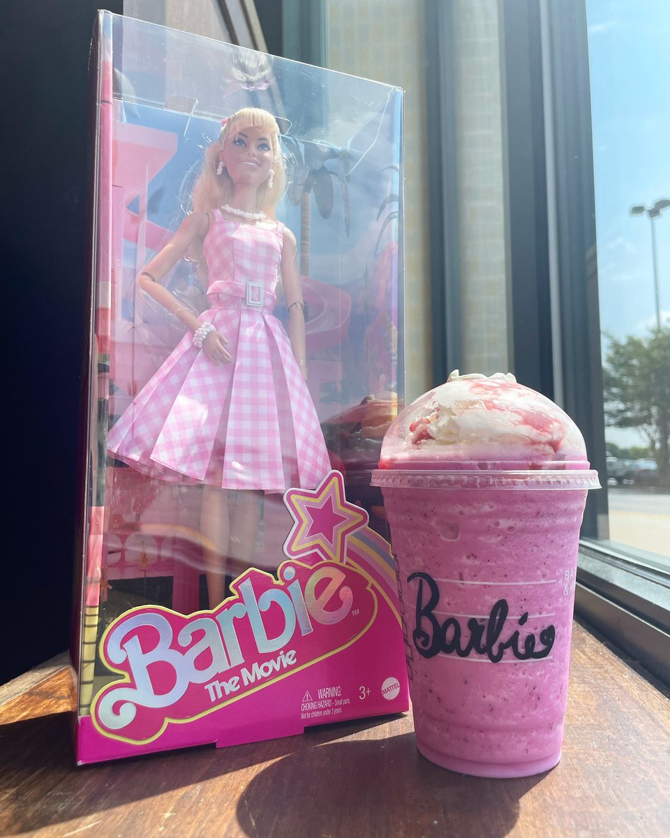BNColumbusGA's tweet photo. Come on Barbie, let’s go party!! 
💕👩🏼
Celebrate the fact that you’re Kenough with our barbie themed frappuccino, which is a vanilla bean frappe with raspberry and dragon fruit 💕 You deserve it!
.
.
.
#iamkenough #kenough #barbie #barnesandnoble https://t.co/PNQTFEVnNd