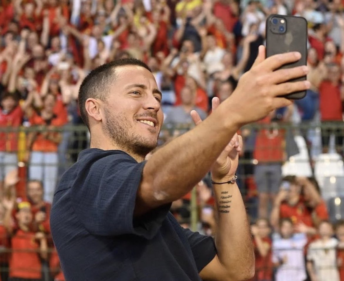 LaPauseFootball's tweet photo. 🔙 Un retour de Eden Hazard au LOSC, pour ou contre ? 🤔 https://t.co/tW5g4ESAIQ