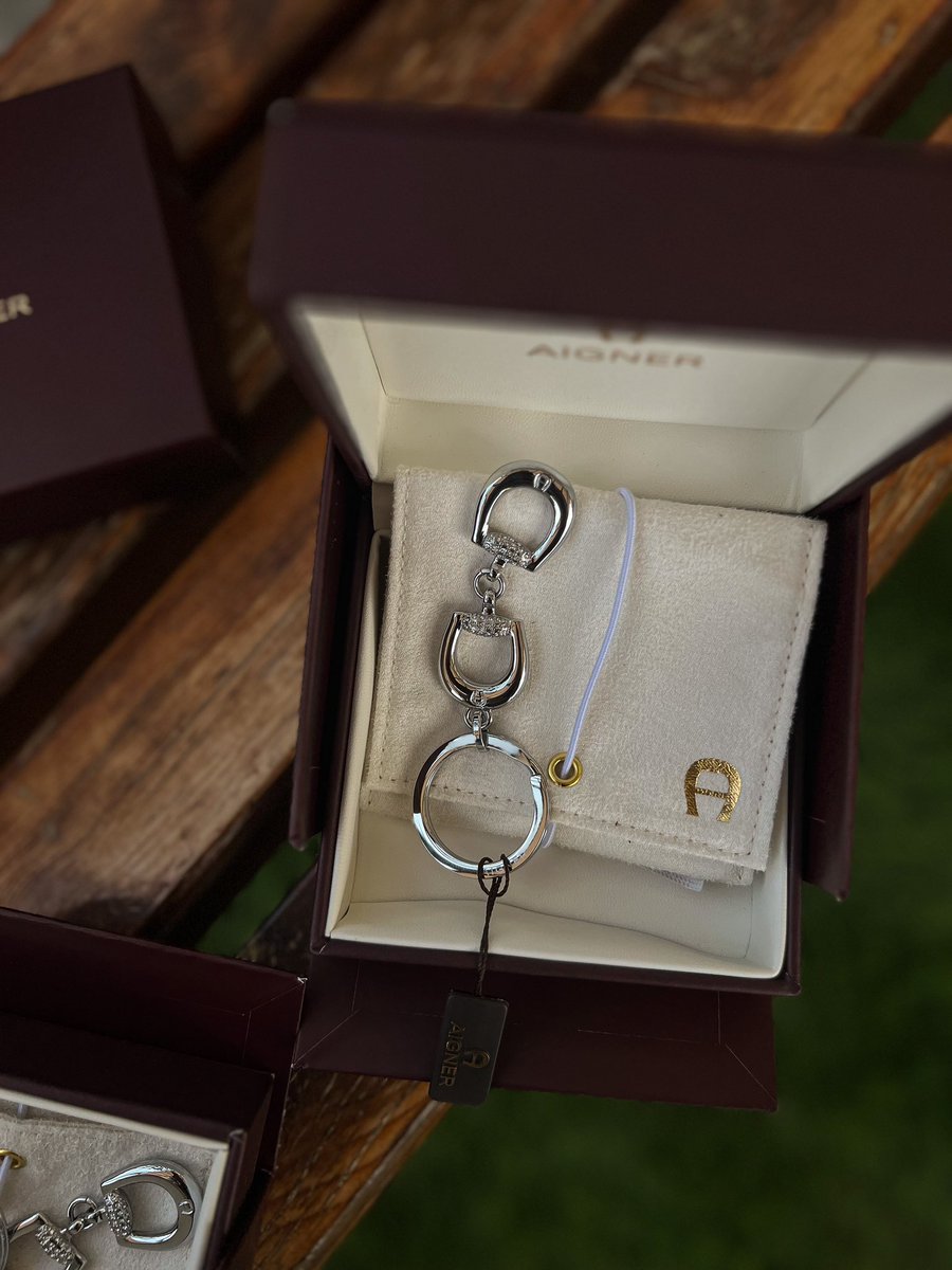 KhaloudStore's tweet image. فخمهه هالميداليه من اجنر ،متبقي قطعه وحده بس منها .

تابعوا ستوري انستقرامي انزل فيه كل شي جديد :

instagram.com/khaloud_store?…