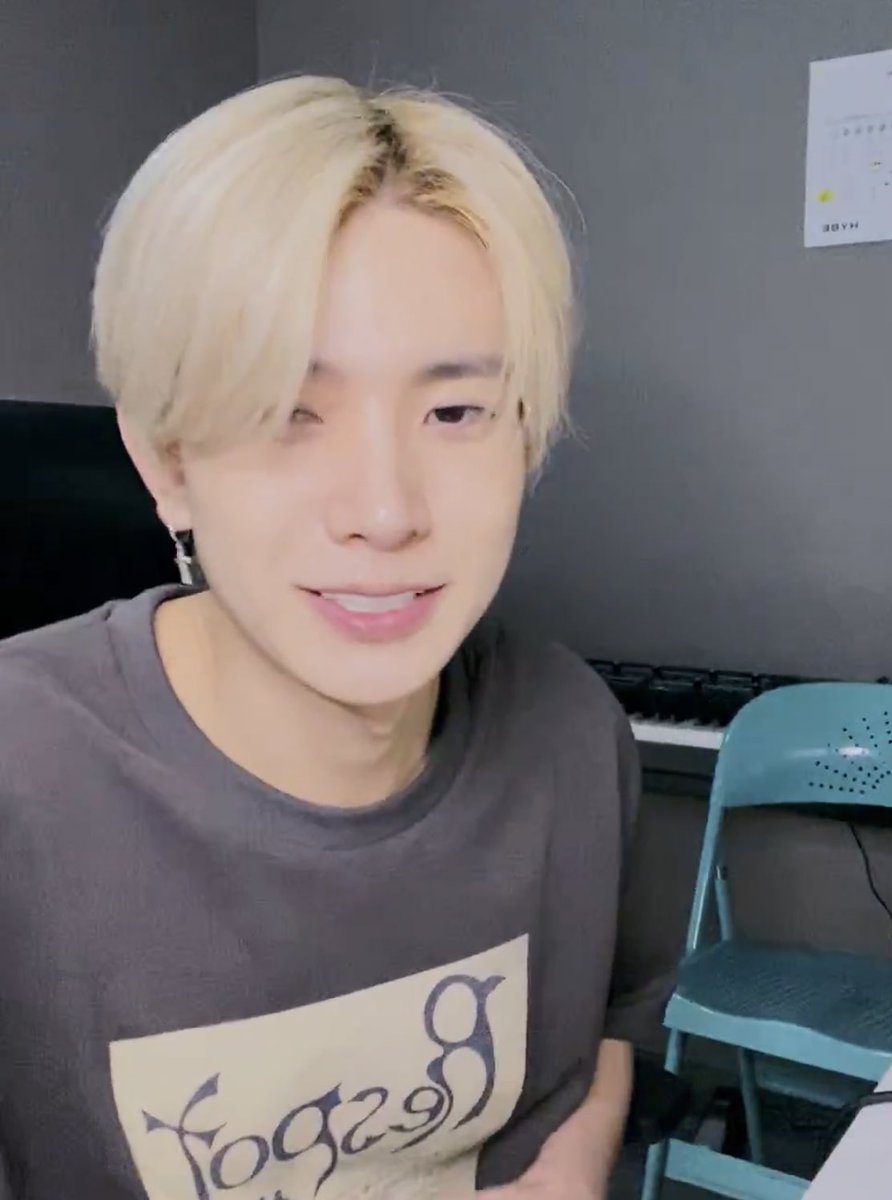 nksunbaem's tweet photo. 230725 HEESEUNG LIVE PLAYLIST 

a thread ; https://t.co/7VYf2SSveG