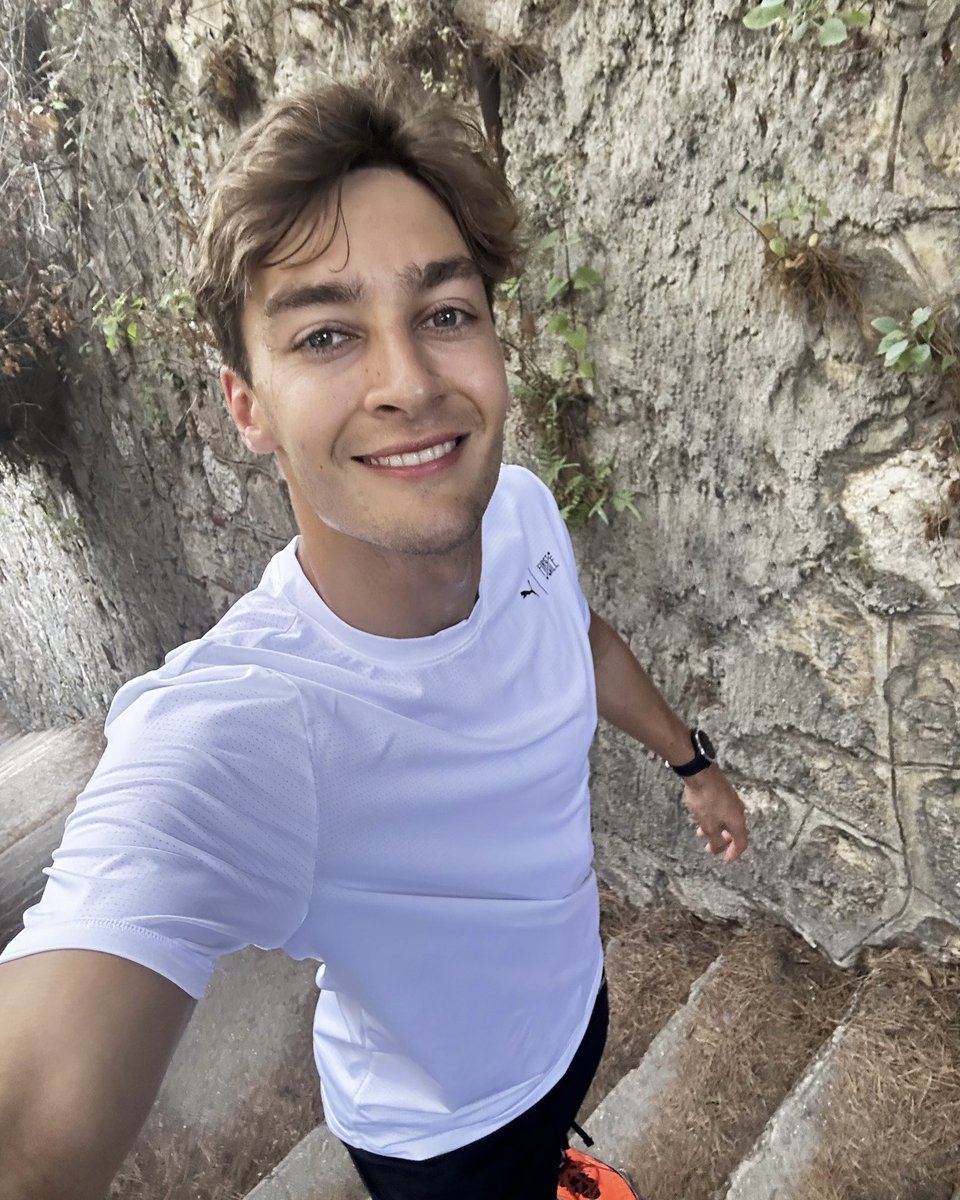GeorgeRussell63's tweet photo. Final race before the summer break coming up. Ready for it. 👊 https://t.co/4dx7tcSnfn