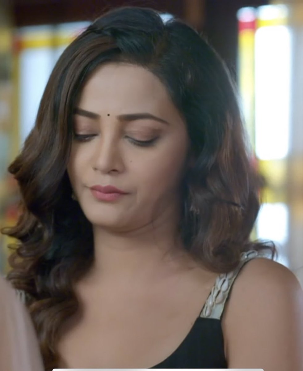 Such a pretty look 

#KaveriPriyam