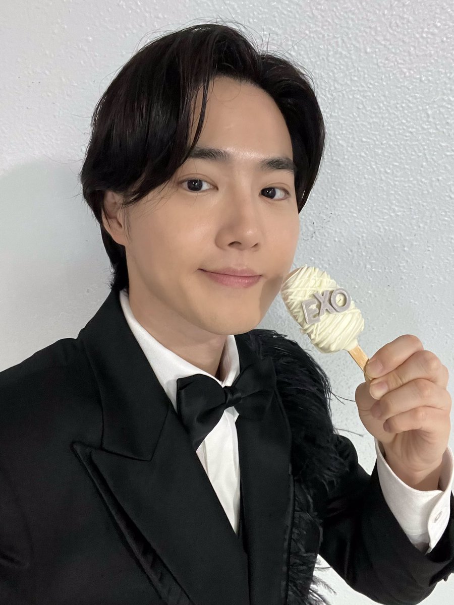 daengyeol's tweet photo. Junmyeon bbl 🫧

🐰 Wow, today is so good
🐰 We're just over halfway through the 11th show
🐰 I'm so happy
🐰 I hope EXO-L was happy today
🐰  I love you and
🐰 I love you again
🐰 I wanted to see The Moon, too ㅜㅡㅜ
🐰 I'll go see it right away when it's opened, don't stop — https://t.co/5Lo3AdhRhC