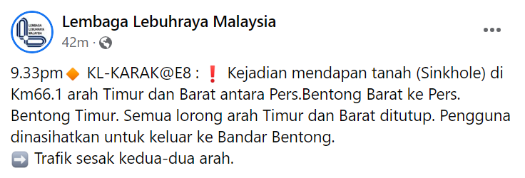 NewsBFM's tweet photo. A major sinkhole has been reported at KM66.1 of the KL-Karak Expressway.

“Semua lorong arah Timur dan Barat ditutup. Pengguna dinasihatkan untuk keluar ke Bandar Bentong,” Lembaga Lebuhraya Malaysia said in a Facebook post.

Heavy traffic has been reported in both directions. https://t.co/9QxjdufzUo
