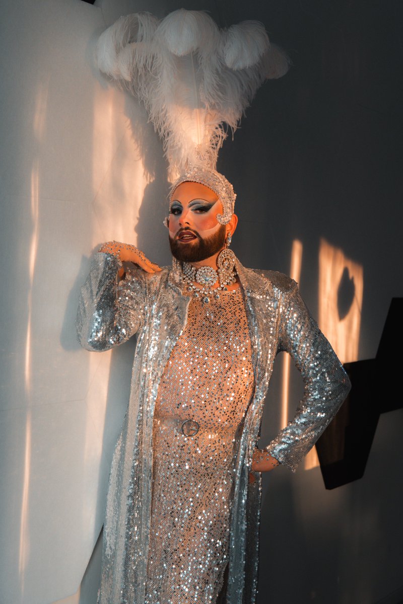 Zur #EraofPride luden wir kürzlich ein und die Community war sowas von am Start. Fettes Dankeschön an unsere wundervollen Speaker:innen <a href="/dieludi_/">LUDI</a>, #FlyingBengel, Ela, Bine und unsere Acts Michael &amp; Steffi Mejeh sowie Giesela Kloppke. You rocked! #belonging #Pride2023