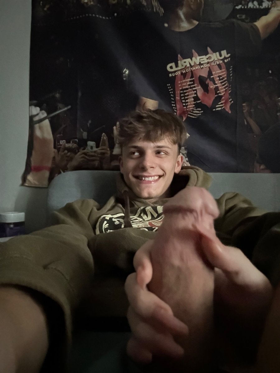 eddypremium's tweet photo. Why am i smiling so damn hard 😉
⬇️
🍆tape coming soon https://t.co/leCnTAz5e9