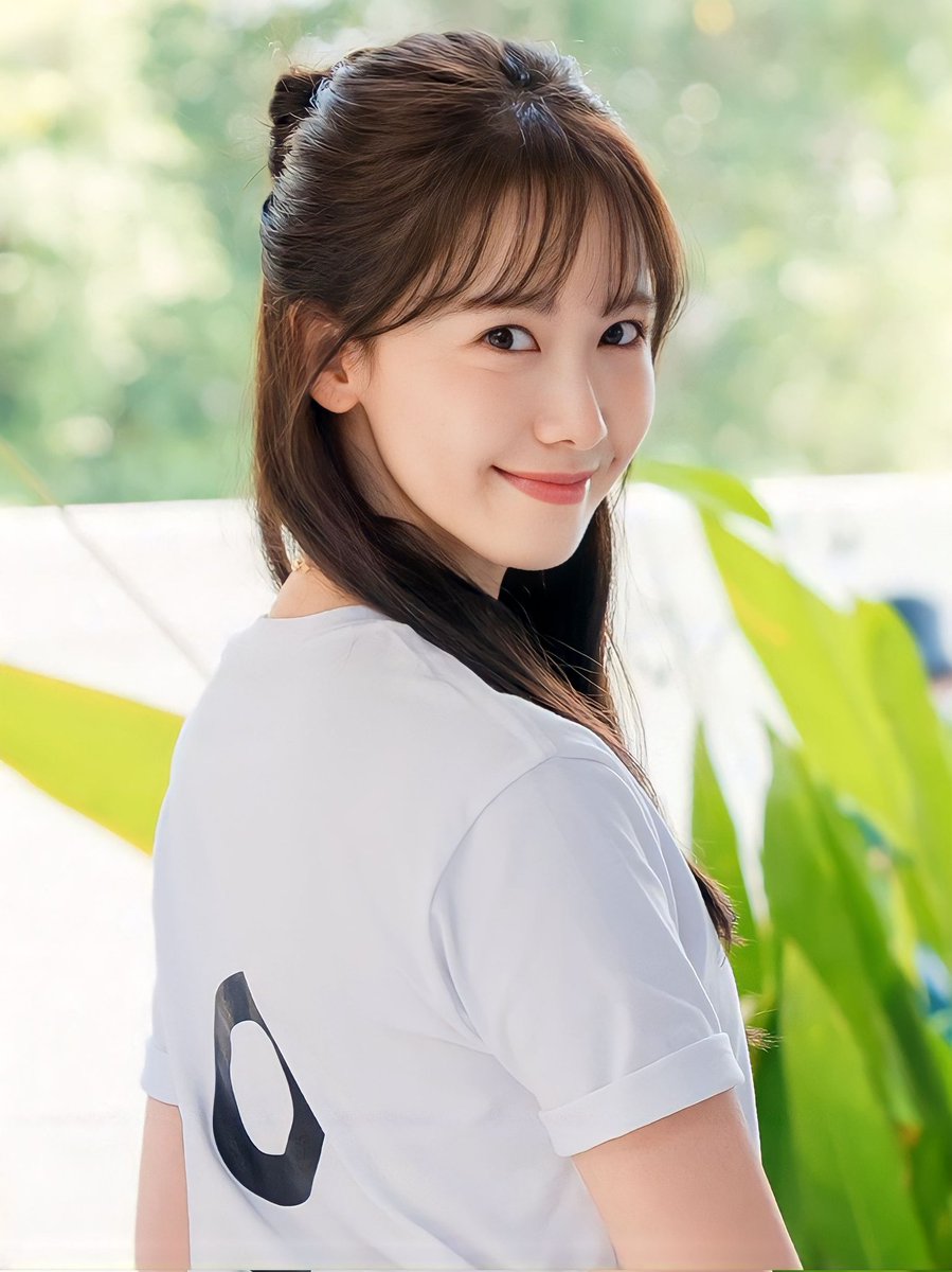 530FILE's tweet photo. yoona got the prettiest smile 🤍 https://t.co/X0n0uPirxC