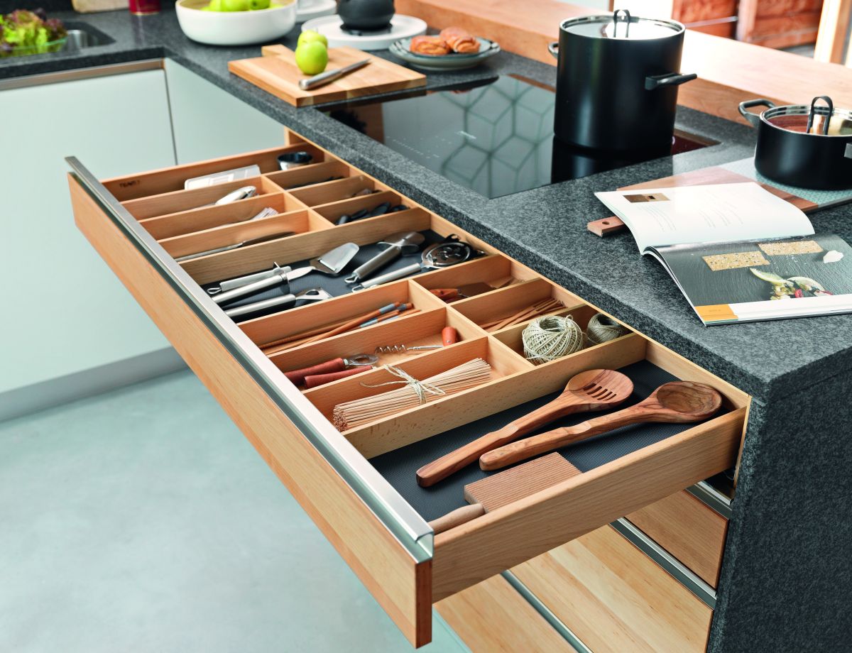 UKKitchens_1's tweet photo. We can guide you through the entire process from start to finish. We use the latest 3D technology to create high-quality kitchen designs.
For more information, please visit https://t.co/15LbIYTbPh
#kitchen #kitchencabinets #kitchenandinteriors #worktops #kitchenworktops https://t.co/i554qw2fjT